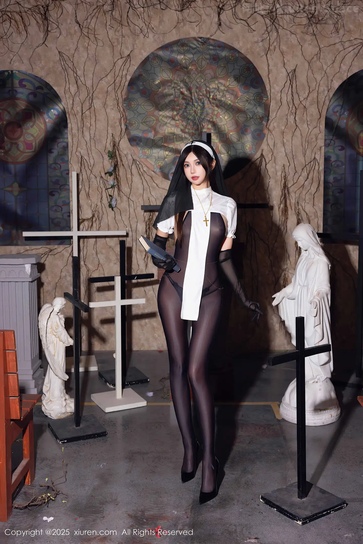 图片[4]-[XiuRen秀人网] VOL.9774 女神绮里嘉ula性感修女服饰配超薄连体黑丝秀完美身材诱惑写真79P-秀人网官方网站